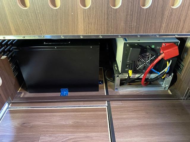 アトレー 　ＪＰスターＨＡＰＰＹ１ターボ／新車／４ＷＤ／ルームエアコン／リチウムＢＴ４００Ａｈ／１７５Ｗソーラーパネル／ベバストＦＦヒーター／２２Ｌ冷蔵庫／電動サイドオーニング／ＪＰスターワイドＡＷ／ＭＡＸＦＡＮ（56枚目）