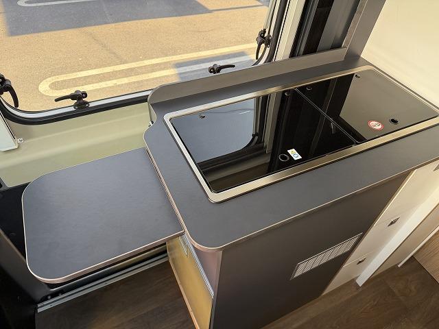 デュカト サンライト製クリフ540/インデルビー12Vルーフエアコン/1500Wインバーター/トルマヒーター・ボイラー/DC冷蔵庫/シンク/コンロ/トイレ/シャワー(19枚目)