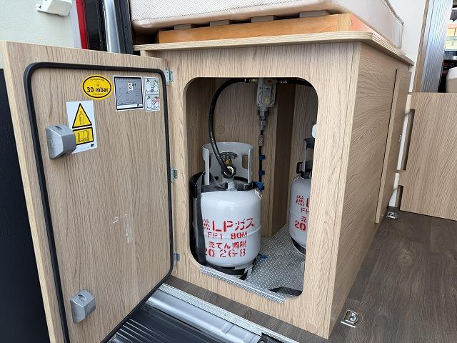 デュカト サンライト製クリフ540/インデルビー12Vルーフエアコン/1500Wインバーター/トルマヒーター・ボイラー/DC冷蔵庫/シンク/コンロ/トイレ/シャワー(35枚目)