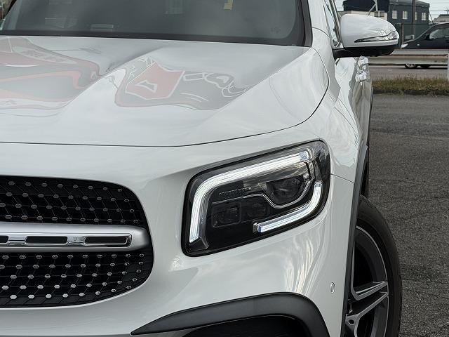 GLB GLB200d 4マチック AMGラインパッケージ パノラミックスライディングルーフ/前後ドラレコ/360度カメラ/レーダーセーフティ/シートヒーター(4枚目)