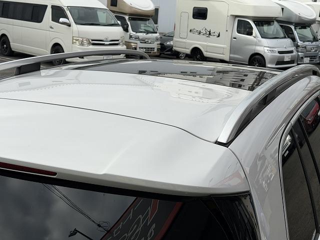 GLB GLB200d 4マチック AMGラインパッケージ パノラミックスライディングルーフ/前後ドラレコ/360度カメラ/レーダーセーフティ/シートヒーター(12枚目)