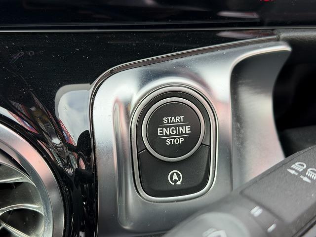 GLB GLB200d 4マチック AMGラインパッケージ パノラミックスライディングルーフ/前後ドラレコ/360度カメラ/レーダーセーフティ/シートヒーター(41枚目)