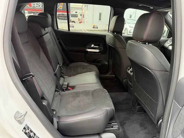 GLB GLB200d 4マチック AMGラインパッケージ パノラミックスライディングルーフ/前後ドラレコ/360度カメラ/レーダーセーフティ/シートヒーター(54枚目)