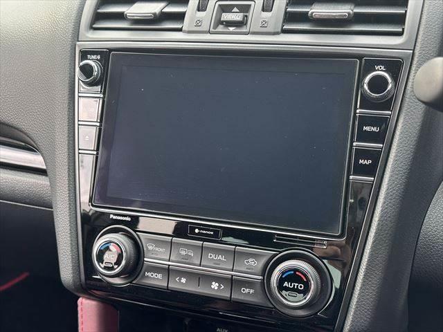 ＷＲＸ Ｓ４ ＳＴＩスポーツアイサイト　サンルーフ　Ｂｌｕｅｔｏｏｔｈ　シートヒーター　パドルシフト　オートマチックハイビーム　パワーパーキングブレーキ　衝突軽減ブレーキ　純正ＳＤナビ　レーダークルーズコントロール　フルセグＴＶ（3枚目）