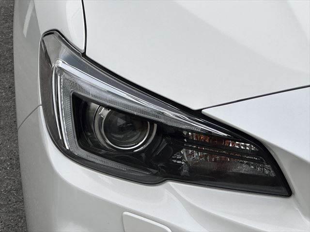 ＷＲＸ Ｓ４ ＳＴＩスポーツアイサイト　サンルーフ　Ｂｌｕｅｔｏｏｔｈ　シートヒーター　パドルシフト　オートマチックハイビーム　パワーパーキングブレーキ　衝突軽減ブレーキ　純正ＳＤナビ　レーダークルーズコントロール　フルセグＴＶ（19枚目）