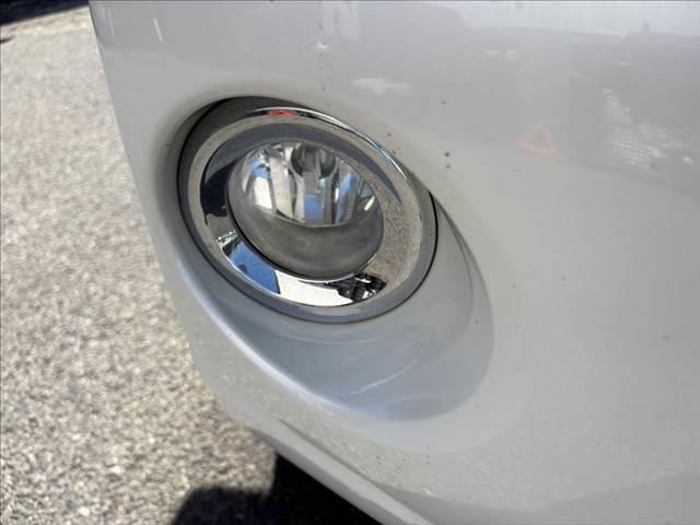 ランドクルーザープラド ＴＸ　４ＷＤ　純正ＳＤナビ　禁煙車　バックカメラ　クルーズコントロール　Ｂｌｕｅｔｏｏｔｈ　フルセグＴＶ　ＥＴＣ　ＬＥＤヘッドライト　ヒルディセントコントロール　スマートキー　純正１７インチアルミホイール（25枚目）