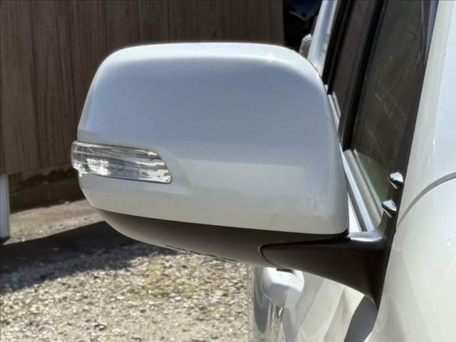 ランドクルーザープラド ＴＸ　４ＷＤ　純正ＳＤナビ　禁煙車　バックカメラ　クルーズコントロール　Ｂｌｕｅｔｏｏｔｈ　フルセグＴＶ　ＥＴＣ　ＬＥＤヘッドライト　ヒルディセントコントロール　スマートキー　純正１７インチアルミホイール（27枚目）