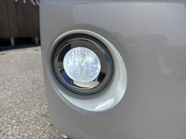 ランドクルーザープラド ＴＸ　４ＷＤ　純正ＳＤナビ　禁煙車　バックカメラ　クルーズコントロール　Ｂｌｕｅｔｏｏｔｈ　フルセグＴＶ　ＥＴＣ　ＬＥＤヘッドライト　ヒルディセントコントロール　スマートキー　純正１７インチアルミホイール（32枚目）
