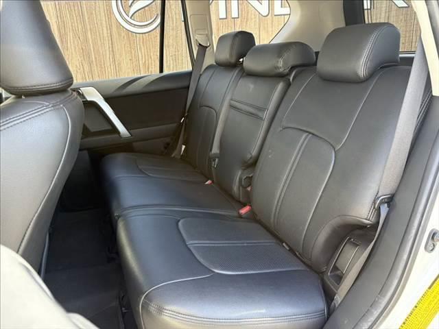 ランドクルーザープラド ＴＸ　４ＷＤ　純正ＳＤナビ　禁煙車　バックカメラ　クルーズコントロール　Ｂｌｕｅｔｏｏｔｈ　フルセグＴＶ　ＥＴＣ　ＬＥＤヘッドライト　ヒルディセントコントロール　スマートキー　純正１７インチアルミホイール（34枚目）