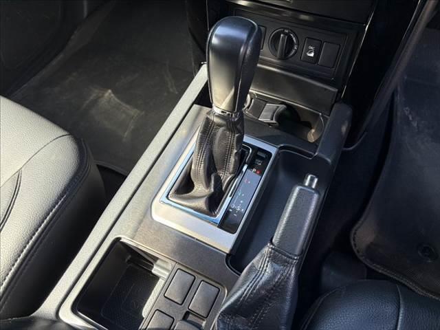 ランドクルーザープラド ＴＸ　４ＷＤ　純正ＳＤナビ　禁煙車　バックカメラ　クルーズコントロール　Ｂｌｕｅｔｏｏｔｈ　フルセグＴＶ　ＥＴＣ　ＬＥＤヘッドライト　ヒルディセントコントロール　スマートキー　純正１７インチアルミホイール（35枚目）