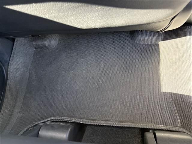 ランドクルーザープラド ＴＸ　４ＷＤ　純正ＳＤナビ　禁煙車　バックカメラ　クルーズコントロール　Ｂｌｕｅｔｏｏｔｈ　フルセグＴＶ　ＥＴＣ　ＬＥＤヘッドライト　ヒルディセントコントロール　スマートキー　純正１７インチアルミホイール（49枚目）