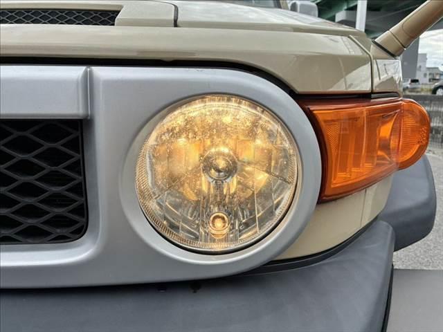 FJクルーザー オフロードパッケージ 4WD 純正ルーフキャリア A-TRAC 純正SDナビ ブルートゥース フルセグTV ETC キーレス クリアランスソナー 17インチアルミホイール パワーウィンドウ パワーステアリング(13枚目)