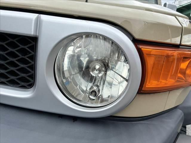 FJクルーザー オフロードパッケージ 4WD 純正ルーフキャリア A-TRAC 純正SDナビ ブルートゥース フルセグTV ETC キーレス クリアランスソナー 17インチアルミホイール パワーウィンドウ パワーステアリング(23枚目)