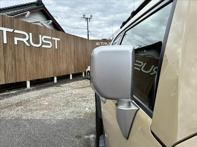 FJクルーザー オフロードパッケージ 4WD 純正ルーフキャリア A-TRAC 純正SDナビ ブルートゥース フルセグTV ETC キーレス クリアランスソナー 17インチアルミホイール パワーウィンドウ パワーステアリング(28枚目)