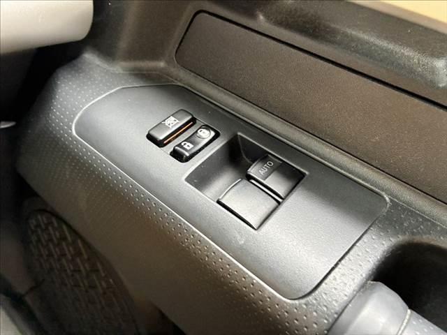 FJクルーザー オフロードパッケージ 4WD 純正ルーフキャリア A-TRAC 純正SDナビ ブルートゥース フルセグTV ETC キーレス クリアランスソナー 17インチアルミホイール パワーウィンドウ パワーステアリング(40枚目)