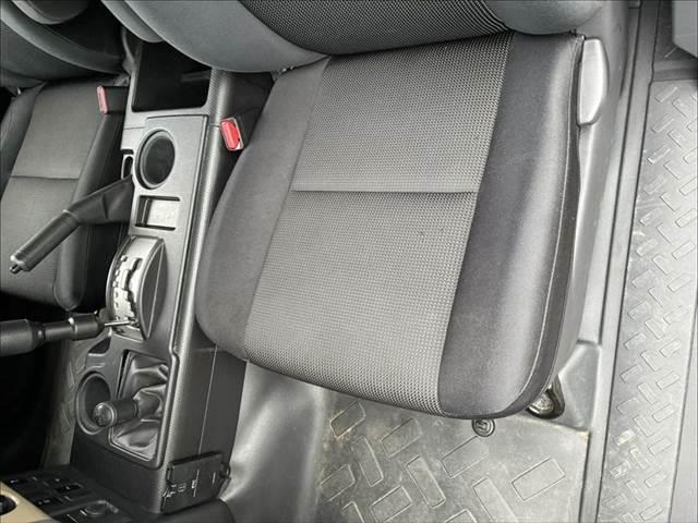 FJクルーザー オフロードパッケージ 4WD 純正ルーフキャリア A-TRAC 純正SDナビ ブルートゥース フルセグTV ETC キーレス クリアランスソナー 17インチアルミホイール パワーウィンドウ パワーステアリング(57枚目)