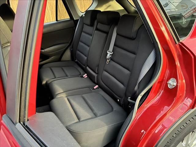 ＣＸ－５ ＸＤ　プロアクティブ　アイアクティブセンス　純正ＳＤナビ　サイドカメラ　バックカメラ　レーダークルーズコントロール　フルセグＴＶ　Ｂｌｕｅｔｏｏｔｈ　ＥＴＣ　スマートキー　ＬＥＤヘッドライト　ブラインドスポットモニター（35枚目）