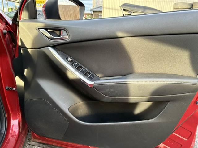 ＣＸ－５ ＸＤ　プロアクティブ　アイアクティブセンス　純正ＳＤナビ　サイドカメラ　バックカメラ　レーダークルーズコントロール　フルセグＴＶ　Ｂｌｕｅｔｏｏｔｈ　ＥＴＣ　スマートキー　ＬＥＤヘッドライト　ブラインドスポットモニター（52枚目）