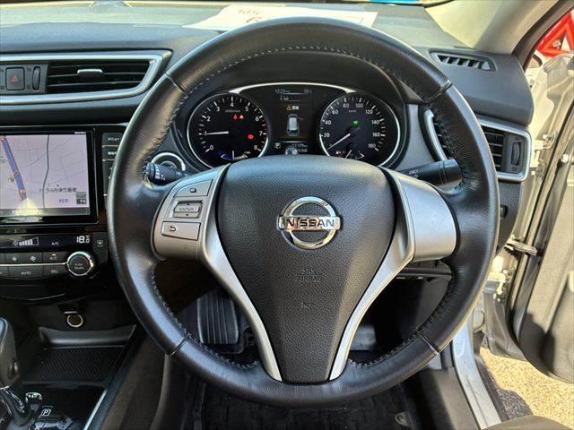 エクストレイル ２０Ｘ　ハイブリッド　エマージェンシーブレーキＰ　４ＷＤ　禁煙車　純正ＳＤナビ　バックカメラ　Ｂｌｕｅｔｏｏｔｈ　フルセグＴＶ　シートヒーター　オートエアコン　ルーフレール　ＥＴＣ　純正１７インチアルミホイール　スマートキー　電動格納ミラー（12枚目）