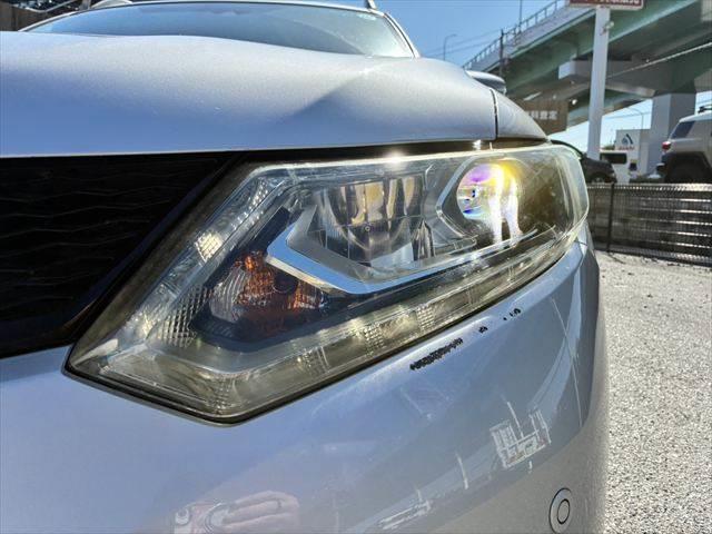 エクストレイル ２０Ｘ　ハイブリッド　エマージェンシーブレーキＰ　４ＷＤ　禁煙車　純正ＳＤナビ　バックカメラ　Ｂｌｕｅｔｏｏｔｈ　フルセグＴＶ　シートヒーター　オートエアコン　ルーフレール　ＥＴＣ　純正１７インチアルミホイール　スマートキー　電動格納ミラー（13枚目）