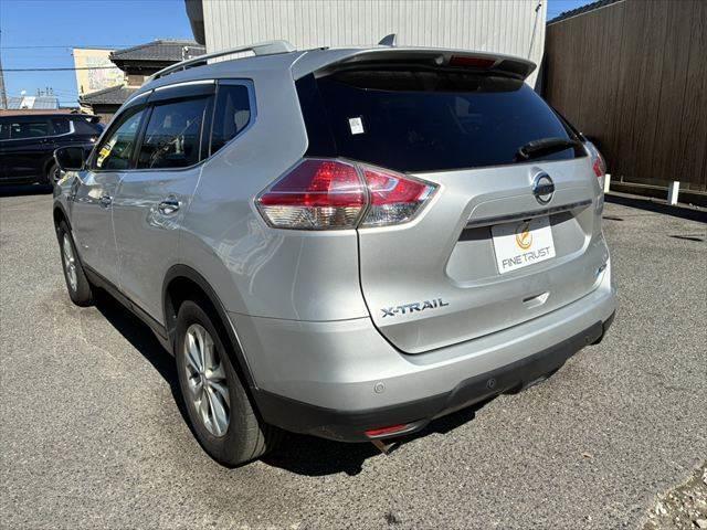 エクストレイル ２０Ｘ　ハイブリッド　エマージェンシーブレーキＰ　４ＷＤ　禁煙車　純正ＳＤナビ　バックカメラ　Ｂｌｕｅｔｏｏｔｈ　フルセグＴＶ　シートヒーター　オートエアコン　ルーフレール　ＥＴＣ　純正１７インチアルミホイール　スマートキー　電動格納ミラー（21枚目）