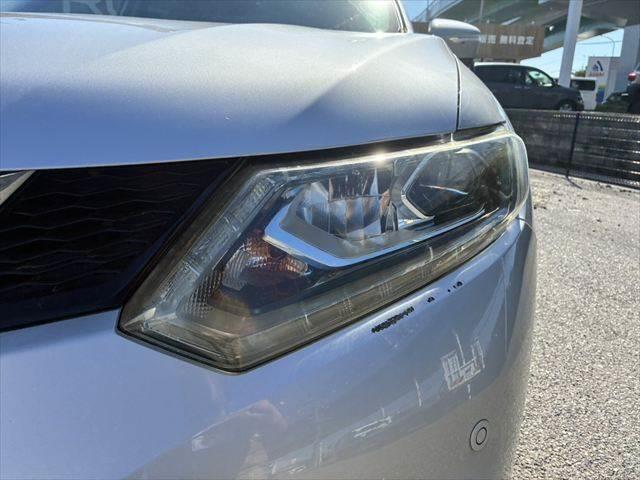 エクストレイル ２０Ｘ　ハイブリッド　エマージェンシーブレーキＰ　４ＷＤ　禁煙車　純正ＳＤナビ　バックカメラ　Ｂｌｕｅｔｏｏｔｈ　フルセグＴＶ　シートヒーター　オートエアコン　ルーフレール　ＥＴＣ　純正１７インチアルミホイール　スマートキー　電動格納ミラー（23枚目）