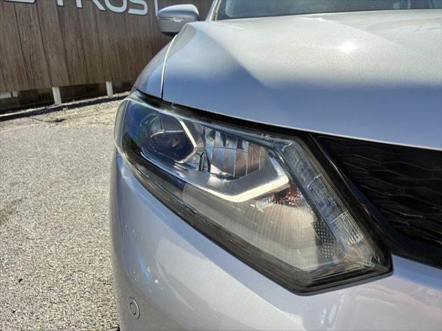 エクストレイル ２０Ｘ　ハイブリッド　エマージェンシーブレーキＰ　４ＷＤ　禁煙車　純正ＳＤナビ　バックカメラ　Ｂｌｕｅｔｏｏｔｈ　フルセグＴＶ　シートヒーター　オートエアコン　ルーフレール　ＥＴＣ　純正１７インチアルミホイール　スマートキー　電動格納ミラー（24枚目）