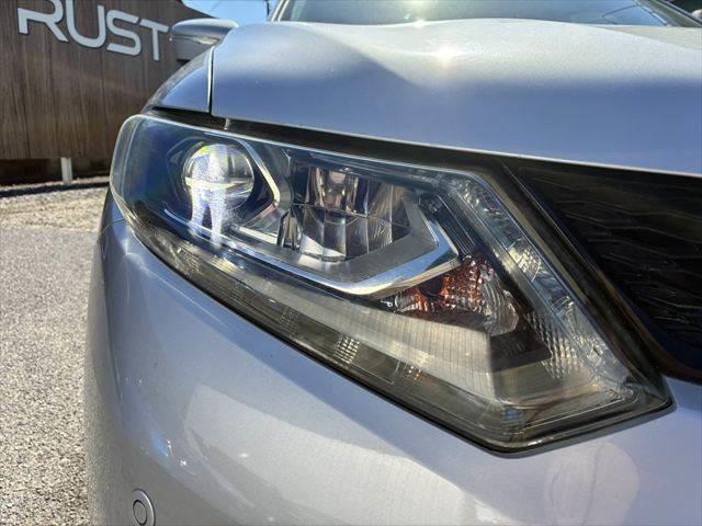 エクストレイル ２０Ｘ　ハイブリッド　エマージェンシーブレーキＰ　４ＷＤ　禁煙車　純正ＳＤナビ　バックカメラ　Ｂｌｕｅｔｏｏｔｈ　フルセグＴＶ　シートヒーター　オートエアコン　ルーフレール　ＥＴＣ　純正１７インチアルミホイール　スマートキー　電動格納ミラー（32枚目）