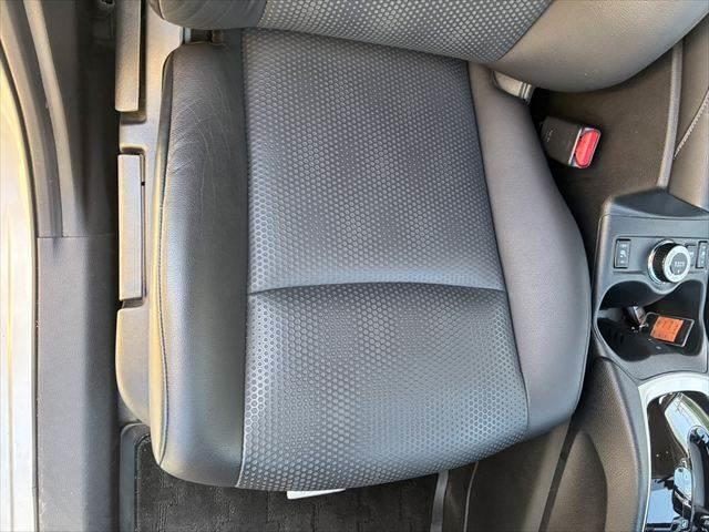 エクストレイル ２０Ｘ　ハイブリッド　エマージェンシーブレーキＰ　４ＷＤ　禁煙車　純正ＳＤナビ　バックカメラ　Ｂｌｕｅｔｏｏｔｈ　フルセグＴＶ　シートヒーター　オートエアコン　ルーフレール　ＥＴＣ　純正１７インチアルミホイール　スマートキー　電動格納ミラー（53枚目）