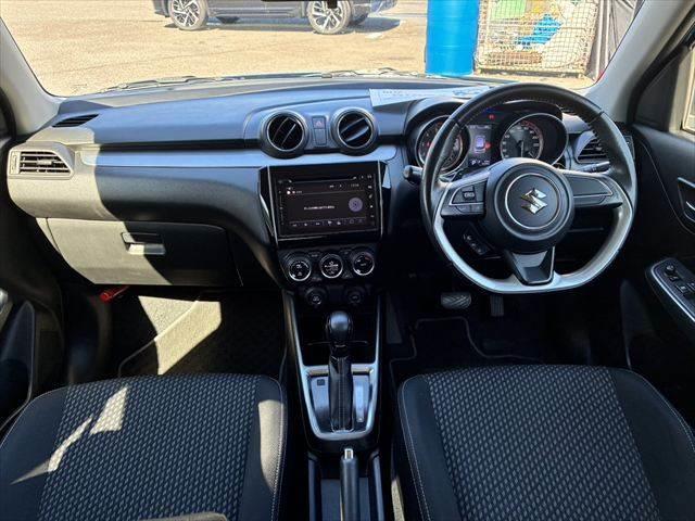 スイフト ＲＳｔ　純正メモリーナビ　全周囲カメラ　シートヒーター　フルセグＴＶ　ＢＢＳアルミホイール　ＨＫＳマフラー　ＥＴＣ　Ｂｌｕｅｔｏｏｔｈ　パドルシフト　ＬＥＤヘッドライト　スマートキー　電動格納ミラー（3枚目）