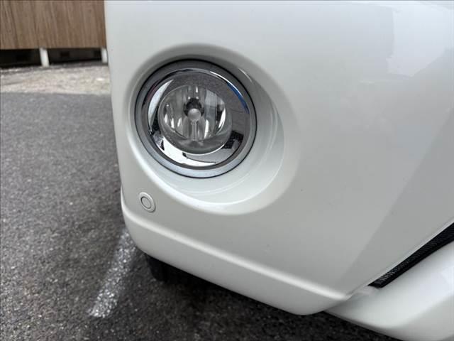 ランドクルーザープラド TX 4WD ディーゼル サンルーフ SDナビ バックカメラ クルーズコントロール フルセグTV ブルートゥース スマートキー LEDヘッドライト ETC 純正17インチアルミホイール フォグ オートAC(27枚目)