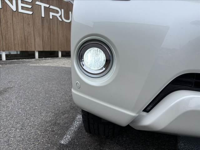 ランドクルーザープラド TX 4WD ディーゼル サンルーフ SDナビ バックカメラ クルーズコントロール フルセグTV ブルートゥース スマートキー LEDヘッドライト ETC 純正17インチアルミホイール フォグ オートAC(34枚目)