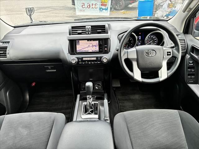 ランドクルーザープラド TX 4WD 純正SDナビ バックカメラ Bluetooth フルセグTV 禁煙車 LEDヘッドライト スマートキー 盗難防止装置 LEDヘッドライト コーナーセンサー ヘッドライトウォッシャー(3枚目)