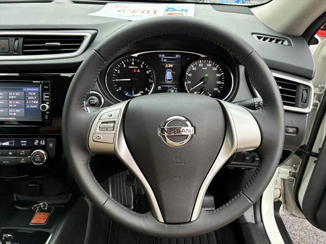 エクストレイル 20X ハイブリッド エマージェンシーブレーキP NISMOフルエアロ 4WD 本革シート 禁煙車 純正SDナビ バックカメラ フルセグ Bluetooth LEDヘッドライト シートヒーター 衝突軽減ブレーキ ETC スマートキー オートエアコン(11枚目)