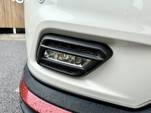 エクストレイル 20X ハイブリッド エマージェンシーブレーキP NISMOフルエアロ 4WD 本革シート 禁煙車 純正SDナビ バックカメラ フルセグ Bluetooth LEDヘッドライト シートヒーター 衝突軽減ブレーキ ETC スマートキー オートエアコン(25枚目)