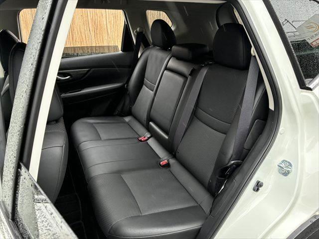 エクストレイル 20X ハイブリッド エマージェンシーブレーキP NISMOフルエアロ 4WD 本革シート 禁煙車 純正SDナビ バックカメラ フルセグ Bluetooth LEDヘッドライト シートヒーター 衝突軽減ブレーキ ETC スマートキー オートエアコン(34枚目)