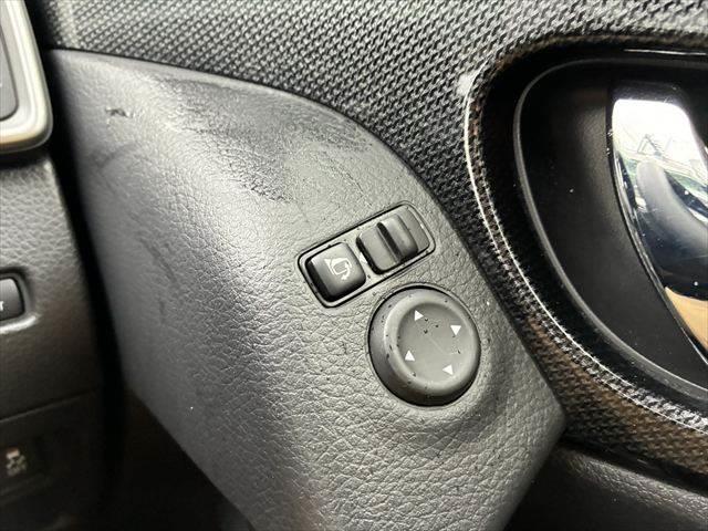 エクストレイル 20X ハイブリッド エマージェンシーブレーキP NISMOフルエアロ 4WD 本革シート 禁煙車 純正SDナビ バックカメラ フルセグ Bluetooth LEDヘッドライト シートヒーター 衝突軽減ブレーキ ETC スマートキー オートエアコン(42枚目)