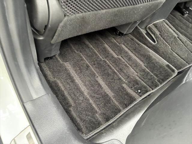 エクストレイル 20X ハイブリッド エマージェンシーブレーキP NISMOフルエアロ 4WD 本革シート 禁煙車 純正SDナビ バックカメラ フルセグ Bluetooth LEDヘッドライト シートヒーター 衝突軽減ブレーキ ETC スマートキー オートエアコン(51枚目)