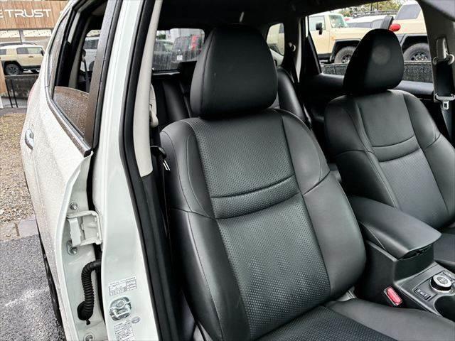 エクストレイル 20X ハイブリッド エマージェンシーブレーキP NISMOフルエアロ 4WD 本革シート 禁煙車 純正SDナビ バックカメラ フルセグ Bluetooth LEDヘッドライト シートヒーター 衝突軽減ブレーキ ETC スマートキー オートエアコン(53枚目)