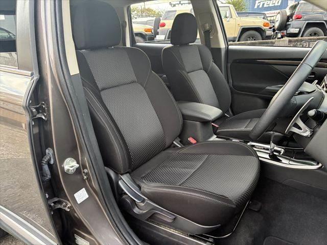 ☆運転席側１列目シート