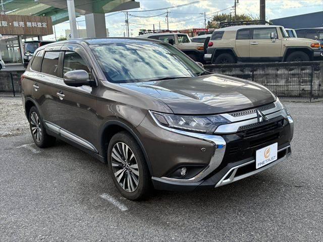 【６ヵ月無料保証】すべての車両に無料保証付帯で安心♪更に保証項目４０６部位、７年間の保証を別途ご用意いたしております。又、２４時間対応のロードサービス付でフルサポート♪