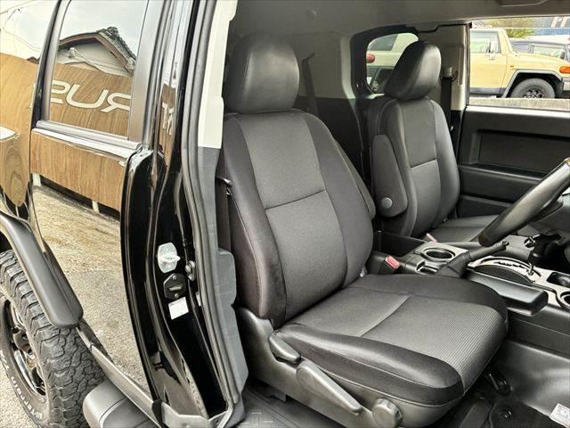 FJクルーザー オフロードパッケージ ブラッドレー17インチアルミホイール A-TRAC 4WD Bカメラ フロントカメラ クルーズコントロール メモリーナビ Bluetooth クリアランスソナー ETC HIDヘッドライト DVD再生(9枚目)