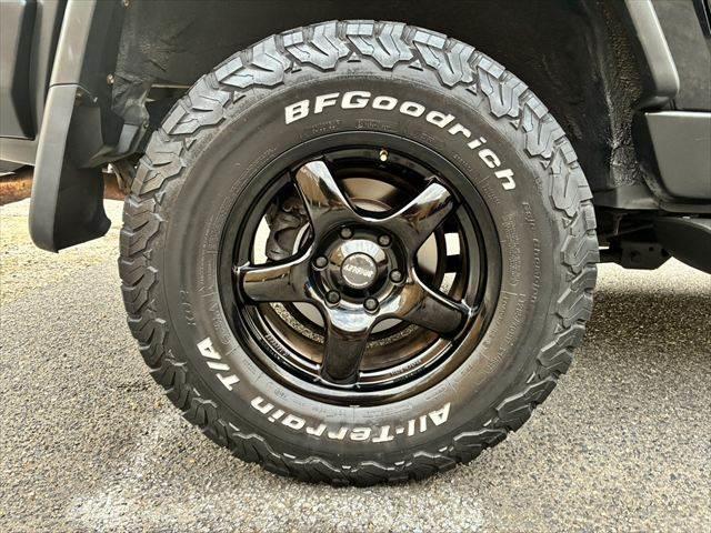 FJクルーザー オフロードパッケージ ブラッドレー17インチアルミホイール A-TRAC 4WD Bカメラ フロントカメラ クルーズコントロール メモリーナビ Bluetooth クリアランスソナー ETC HIDヘッドライト DVD再生(26枚目)