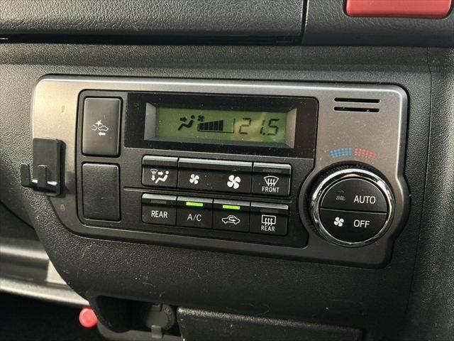 ハイエースバン スーパーGL ダークプライムII メモリーナビ 衝突軽減ブレーキ レーンキープアシスト バックカメラ Bluetooth フルセグTV 両側スライドドア LEDヘッドライト ETC スマートキー ハーフレザーシート クリアランスソナー(32枚目)