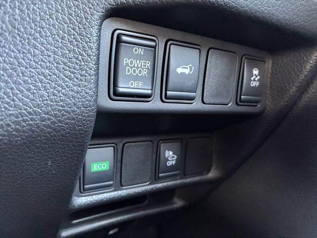 ☆パワードアＯＦＦスイッチ　電動リアゲート　横滑り防止装置　エコスイッチ　車両接近通報装置