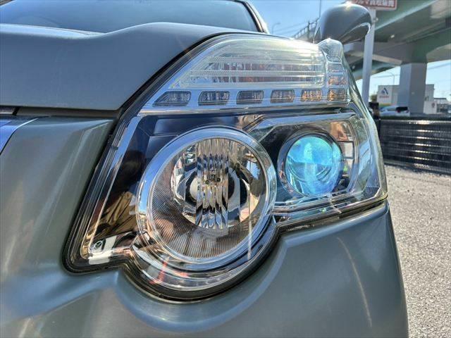 エクストレイル 20GT 4WD ディーゼルターボ 禁煙車 純正SDナビ バックカメラ フルセグTV HIDヘッドライト ルーフレール 盗難防止装置 電動格納ミラー オートエアコン パワーウィンドウ パワーステアリング(11枚目)