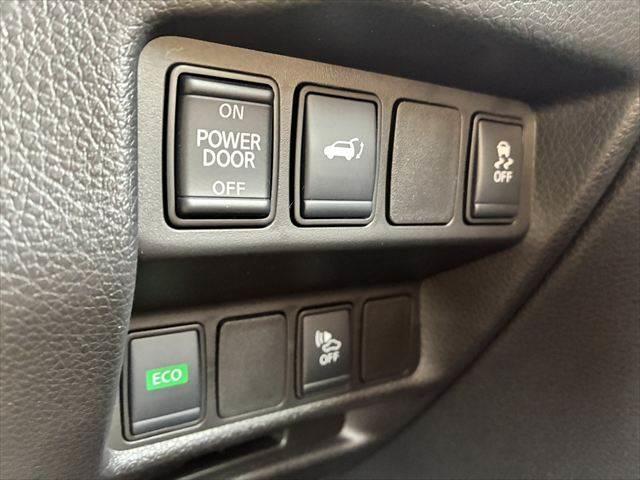 ☆電動リアゲート　横滑り防止装置　エコスイッチ　車両接近通報装置