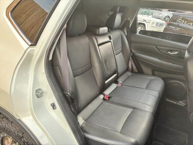 ☆運転席側２列目シート