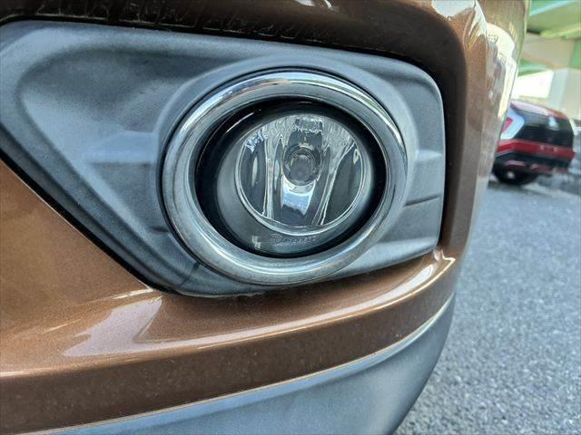 エクストレイル ２０Ｘ　ハイブリッド　エマージェンシーブレーキＰ　サンルーフ　４ＷＤ　アラウンドビューモニター　本革シート　ＥＴＣ　ＬＥＤヘッドライト　純正ＳＤナビ　スマートキー　ヒルディセントコントロール　シートヒーター　純正１７インチアルミ　電動格納ミラー（23枚目）