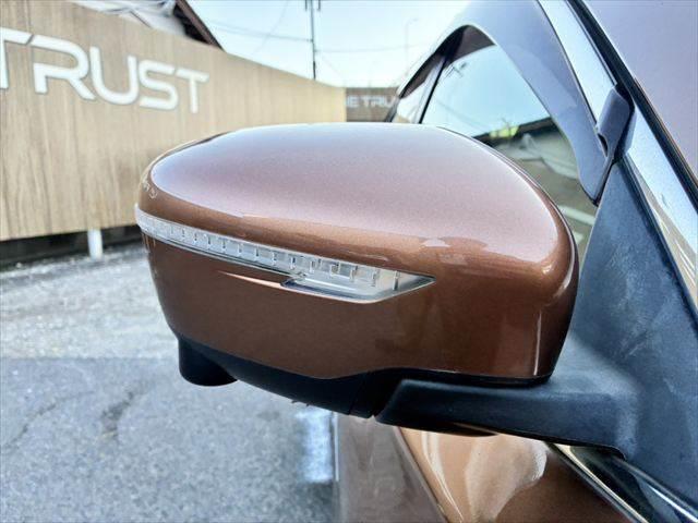 エクストレイル ２０Ｘ　ハイブリッド　エマージェンシーブレーキＰ　サンルーフ　４ＷＤ　アラウンドビューモニター　本革シート　ＥＴＣ　ＬＥＤヘッドライト　純正ＳＤナビ　スマートキー　ヒルディセントコントロール　シートヒーター　純正１７インチアルミ　電動格納ミラー（26枚目）